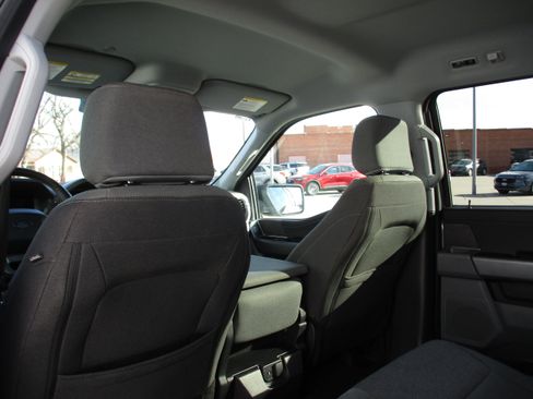 Used 2025 Ford F150 XLT w/ Equipment Group 301A Standard image 18