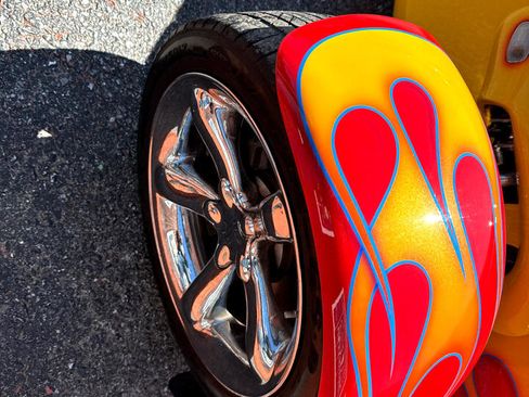 Used 2000 Plymouth Prowler image 4