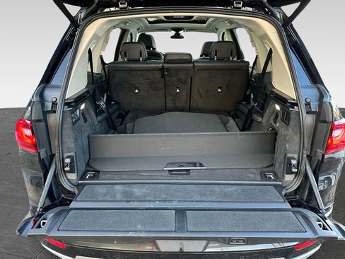 Used 2019 BMW X7 xDrive40i w/ Premium Package image 9