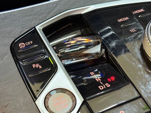 Used 2024 BMW X7 xDrive40i image 35