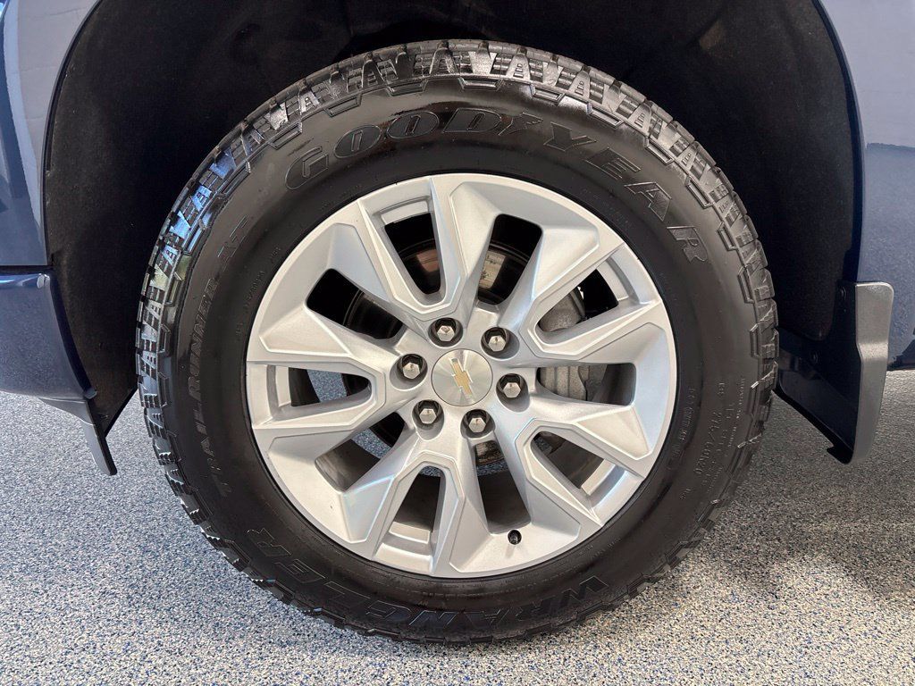 Used 2022 Chevrolet Silverado 1500 Custom AWD/4WD image 40