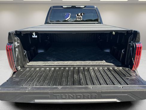 Used 2024 Toyota Tundra Limited AWD/4WD image 7
