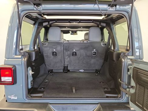 Used 2024 Jeep Wrangler Unlimited Sport AWD/4WD image 25