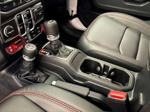 New 2025 Jeep Wrangler Unlimited Rubicon image 8