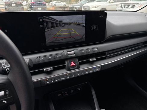 Used 2025 Kia K4 LXS image 28