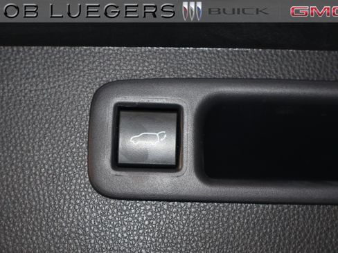 Used 2021 Toyota Highlander XSE AWD/4WD image 22