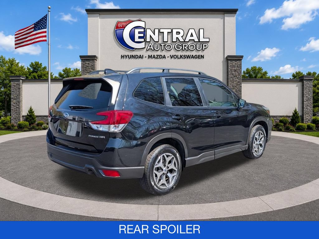 Used 2021 Subaru Forester Premium AWD/4WD image 8