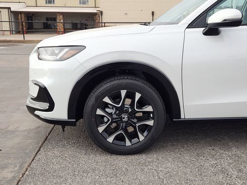 New 2026 Honda HR-V EX-L image 9
