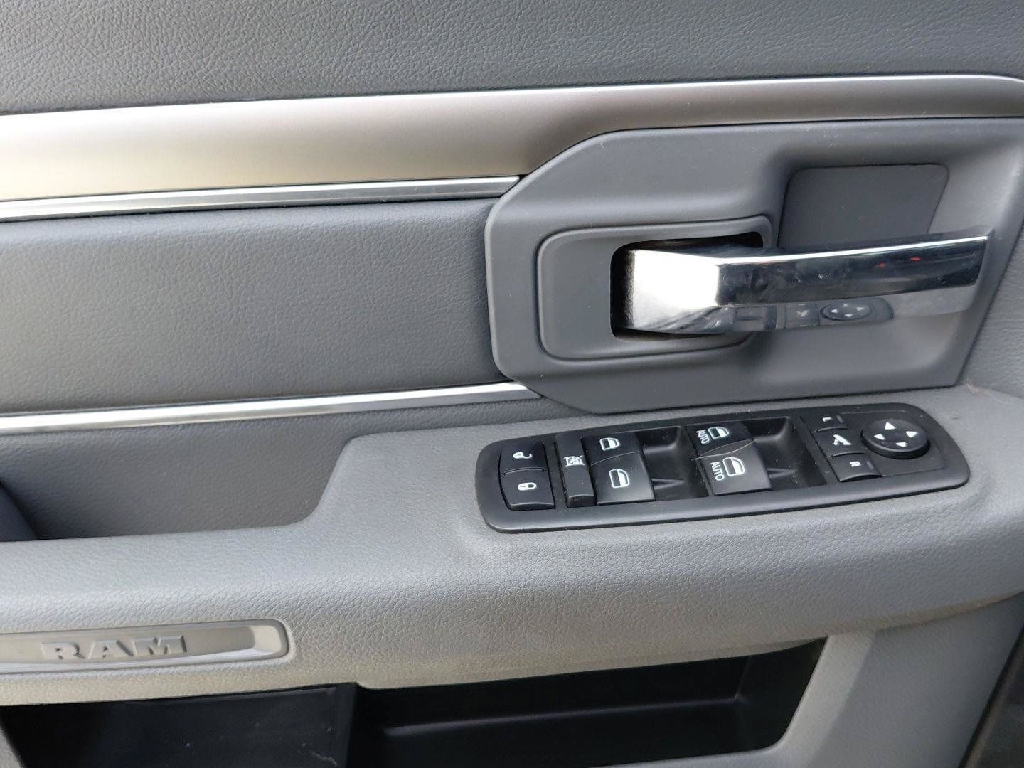 Used 2019 RAM 1500 Big Horn AWD/4WD image 25