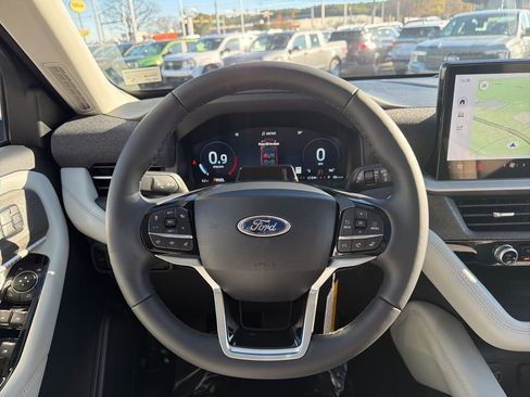 New 2026 Ford Explorer Platinum w/ LUX Leather Package image 25