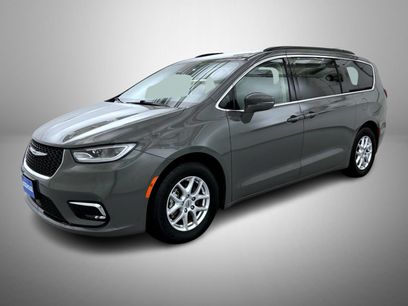 Certified 2022 Chrysler Pacifica Touring-L