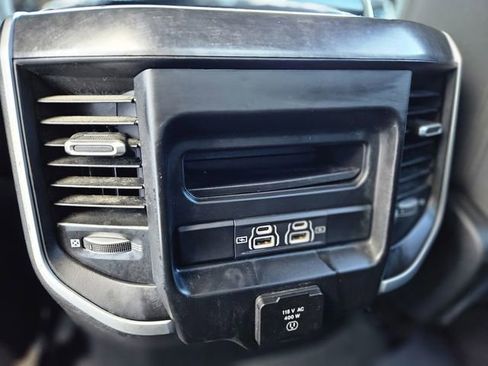 Used 2021 RAM 1500 Big Horn image 28