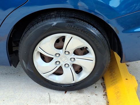 Used 2013 Honda Civic LX image 12