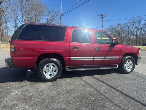 Used 2004 Chevrolet Suburban LS w/ Preferred Equipment Group image 12