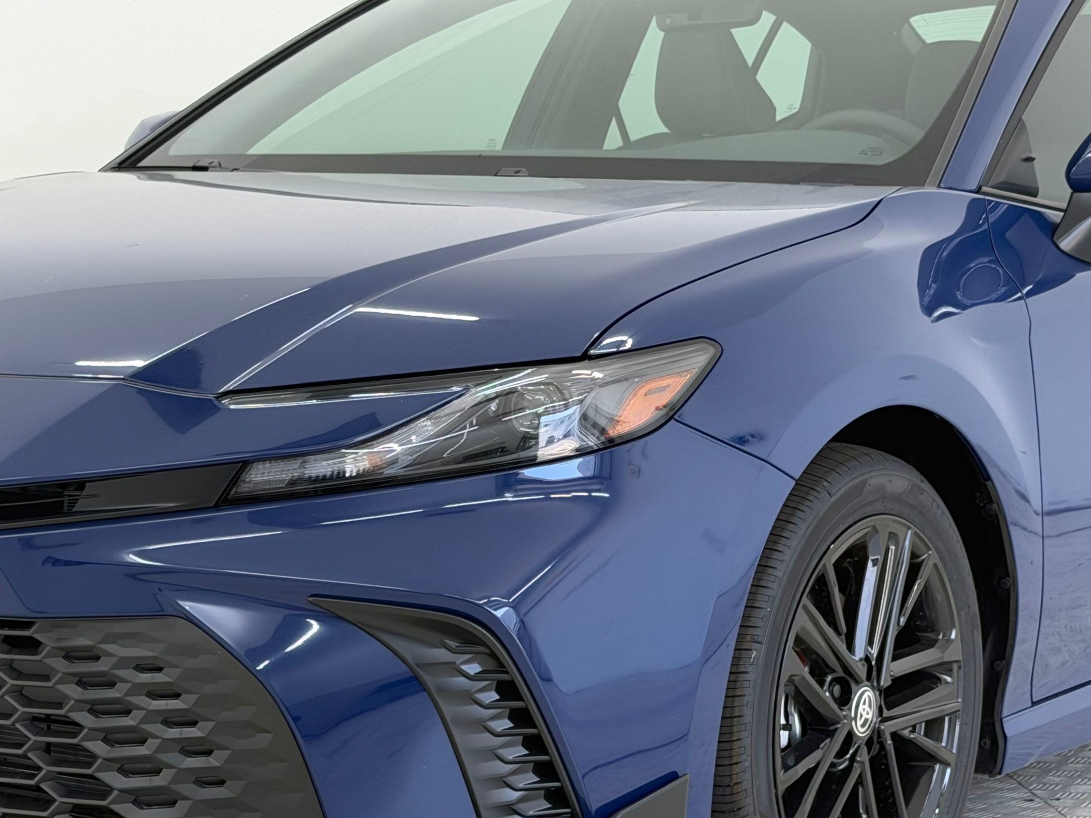 Used 2026 Toyota Camry SE w/ Convenience Package FWD image 12
