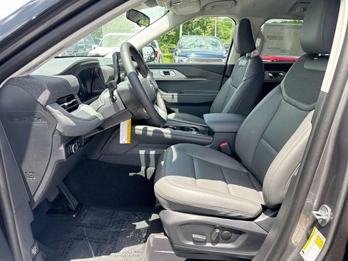 New 2026 Ford Explorer Active w/ Active Comfort Package AWD/4WD image 23