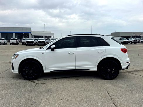 Used 2021 Audi Q3 2.0T Premium Plus w/ Premium Plus Package image 12
