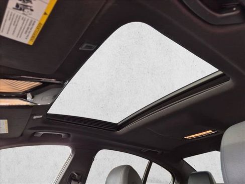 Used 2019 BMW 530e w/ Convenience Package RWD image 16
