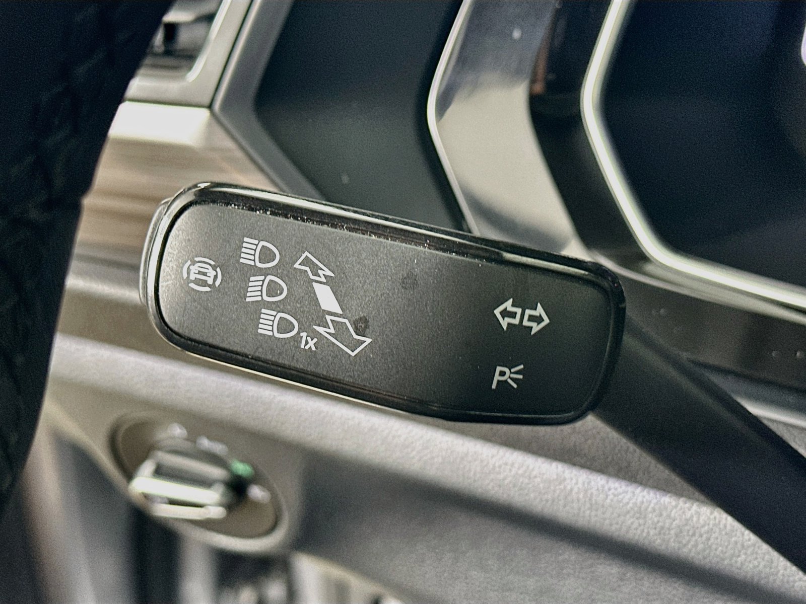 Certified 2024 Volkswagen Jetta SEL FWD image 20