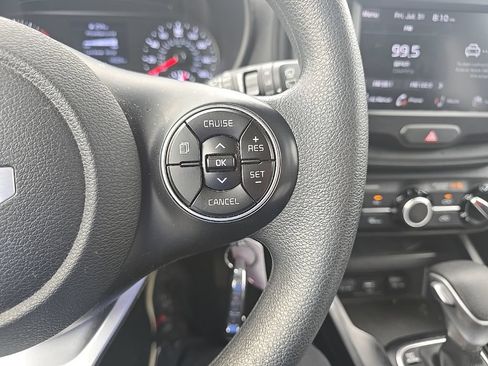Used 2022 Kia Soul LX w/ Technology Package FWD image 15