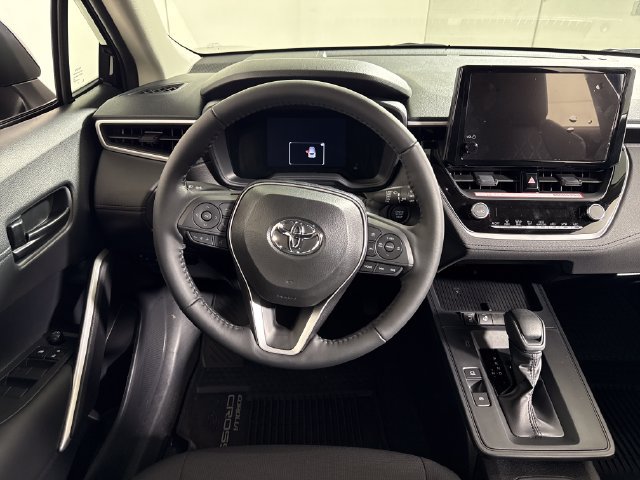 New 2026 Toyota Corolla Cross LE w/ Cold Weather Package AWD/4WD image 20