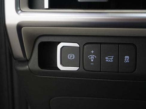 Used 2025 Hyundai Santa Fe SEL image 30