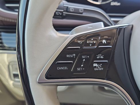 Certified 2024 Mercedes-Benz Maybach GLS 600 4MATIC image 28