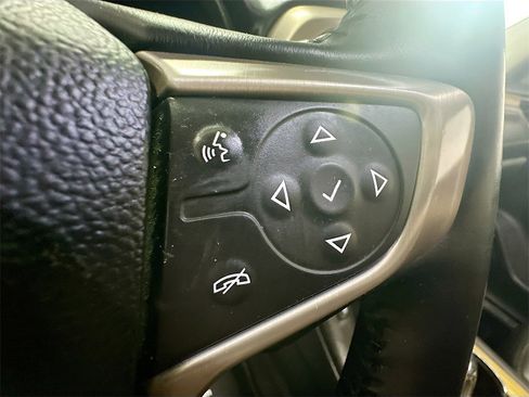 Used 2017 GMC Acadia Denali w/ Technology Package image 39