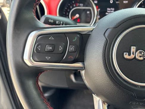 Used 2022 Jeep Gladiator Rubicon w/ LED Lighting Group AWD/4WD image 12