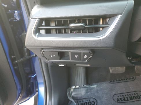 Used 2025 Kia K4 EX image 30