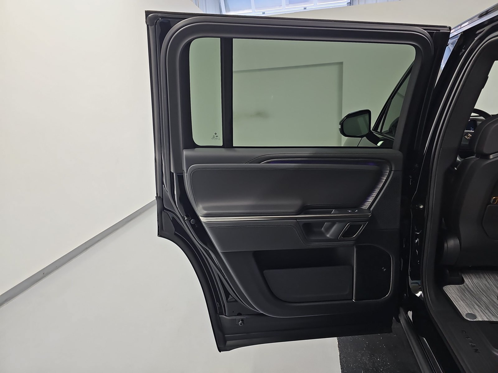 Used 2023 Rivian R1S Adventure Quad AWD/4WD image 17