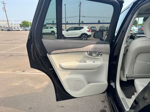 Used 2024 Volvo XC90 B6 Plus w/ Protection Package Premier AWD/4WD image 15