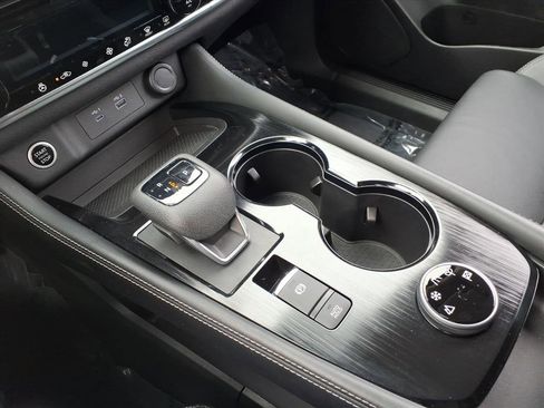 Certified 2023 Nissan Rogue SL image 32