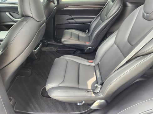 Used 2022 Tesla Model X AWD/4WD image 26