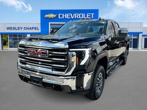 Certified 2024 GMC Sierra 3500 SLT image 1