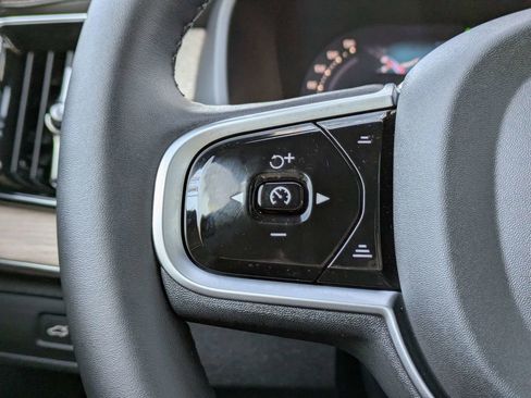 New 2026 Volvo XC90 T8 Plus w/ Protection Package Premier AWD/4WD image 27