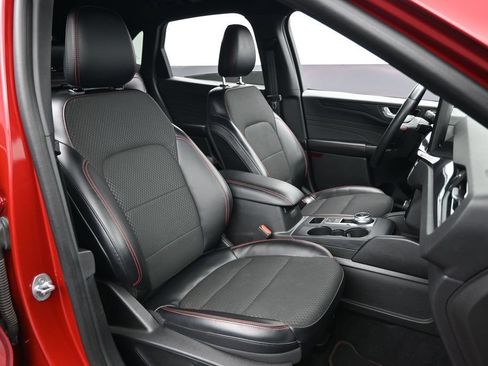 Certified 2023 Ford Escape ST-Line Elite AWD/4WD image 23
