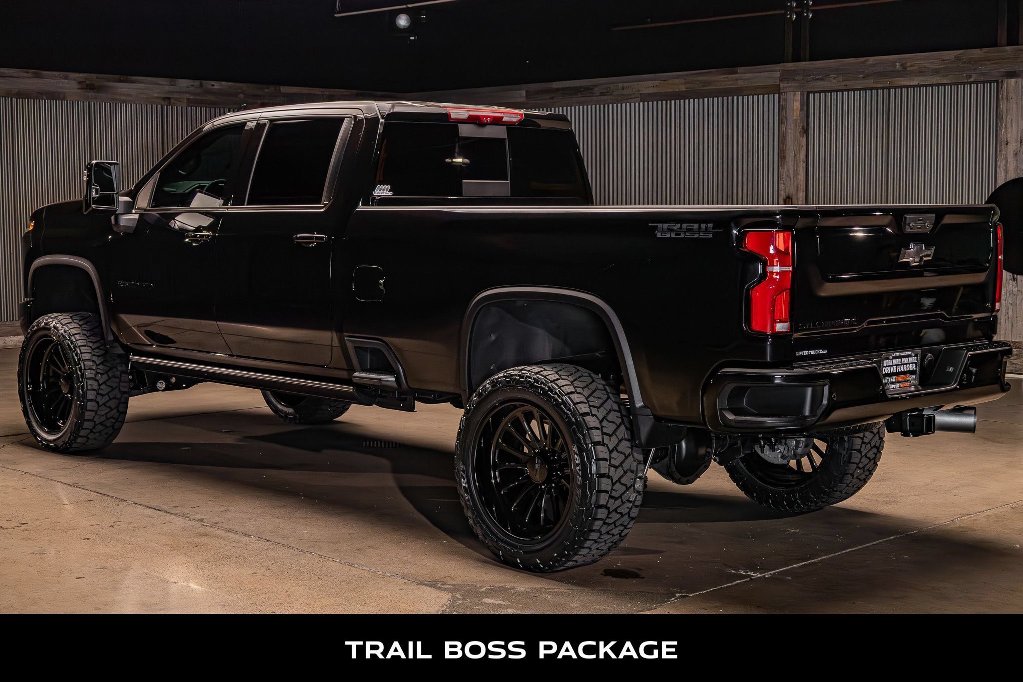 Used 2025 Chevrolet Silverado 2500 LTZ w/ LTZ Plus Package AWD/4WD image 7