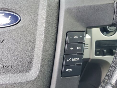 Used 2013 Ford F150 Lariat w/ Luxury Equipment Group image 19