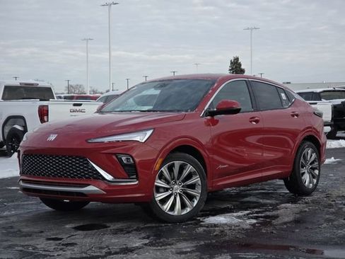 New 2026 Buick Envista Avenir image 2