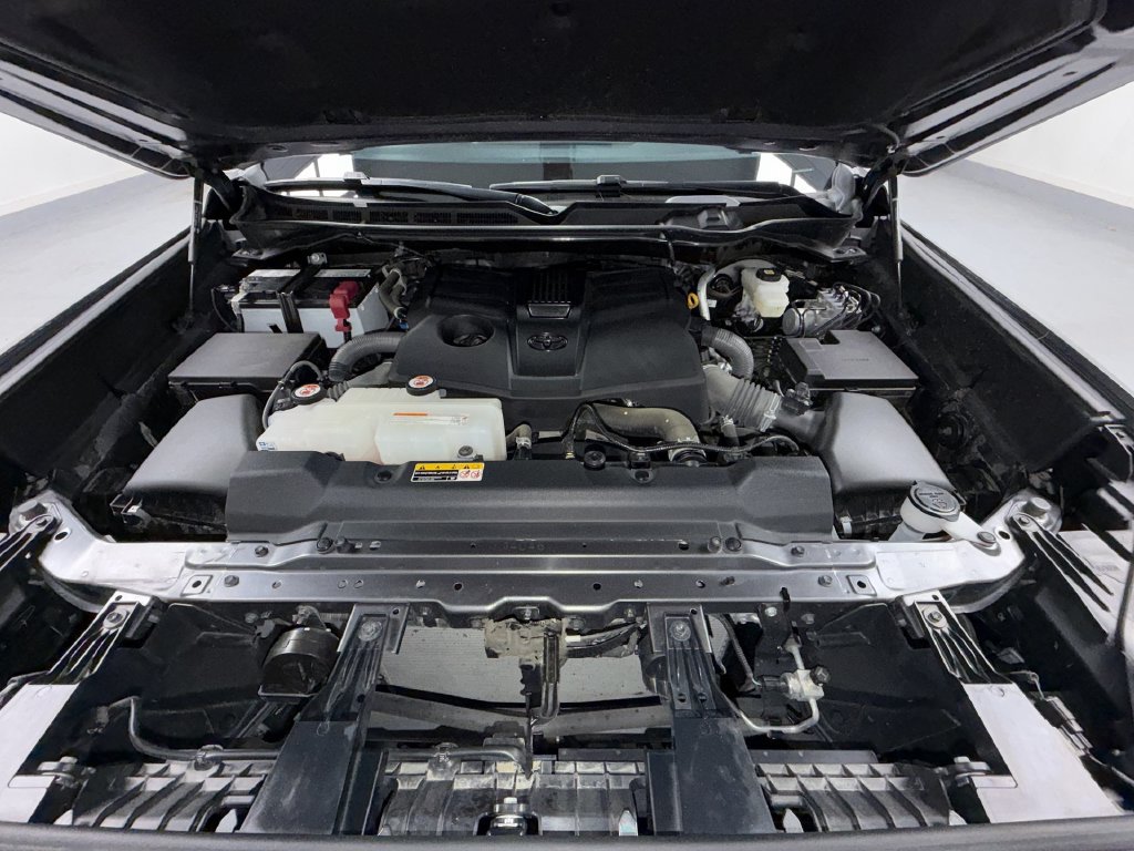 Used 2023 Toyota Tundra Platinum AWD/4WD image 19