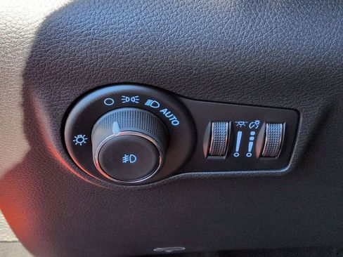 New 2026 Jeep Compass Limited image 16