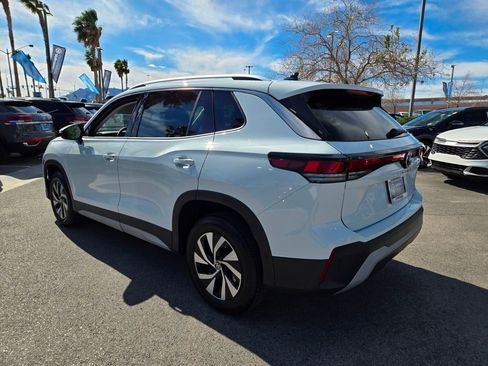 Certified 2025 Volkswagen Tiguan S image 4