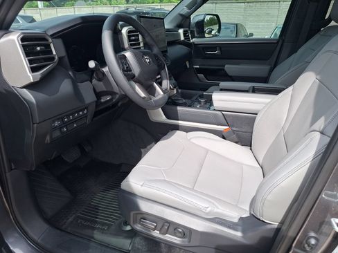 Used 2026 Toyota Tundra Limited w/ Power Package AWD/4WD image 16