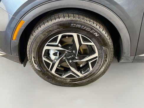 Used 2024 Kia Sportage LX image 37