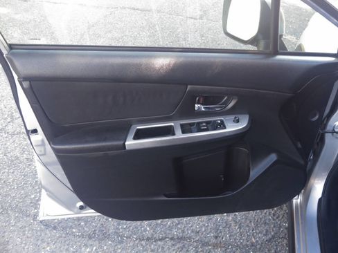 Used 2014 Subaru Crosstrek 2.0i Premium image 16