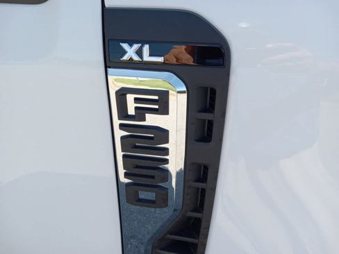 Used 2024 Ford F250 XL w/ XL Driver Assist Package AWD/4WD image 10