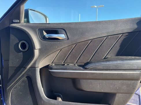 Used 2022 Dodge Charger GT image 9