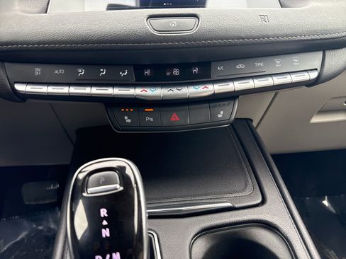 Used 2020 Cadillac XT4 Luxury image 18