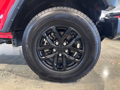 Used 2022 Jeep Gladiator Sport AWD/4WD image 23